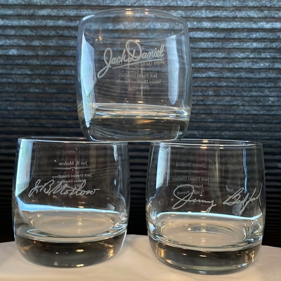 3 Vintage Jack Daniel’s round taster glass. 3 different Master Distillers. - Picture 5 of 5